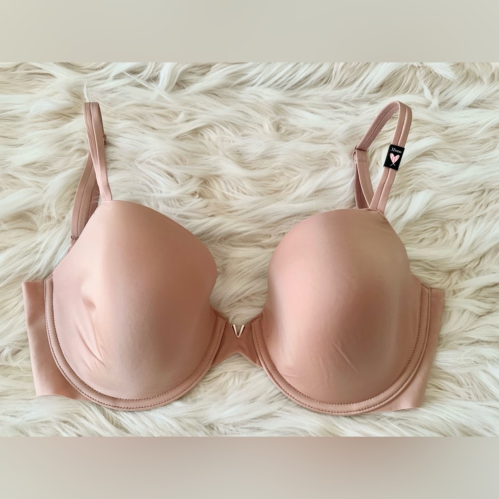 New without tags Victoria’s Secret Lightly Lined Full-coverage Bra 32DDD